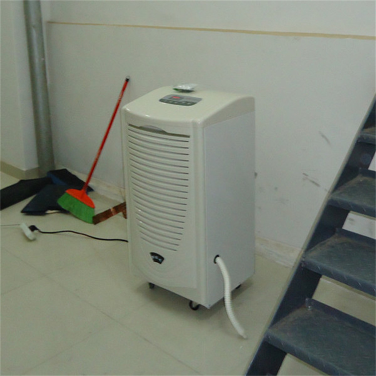弱電機(jī)房增加防潮用除濕機(jī)的重要性
